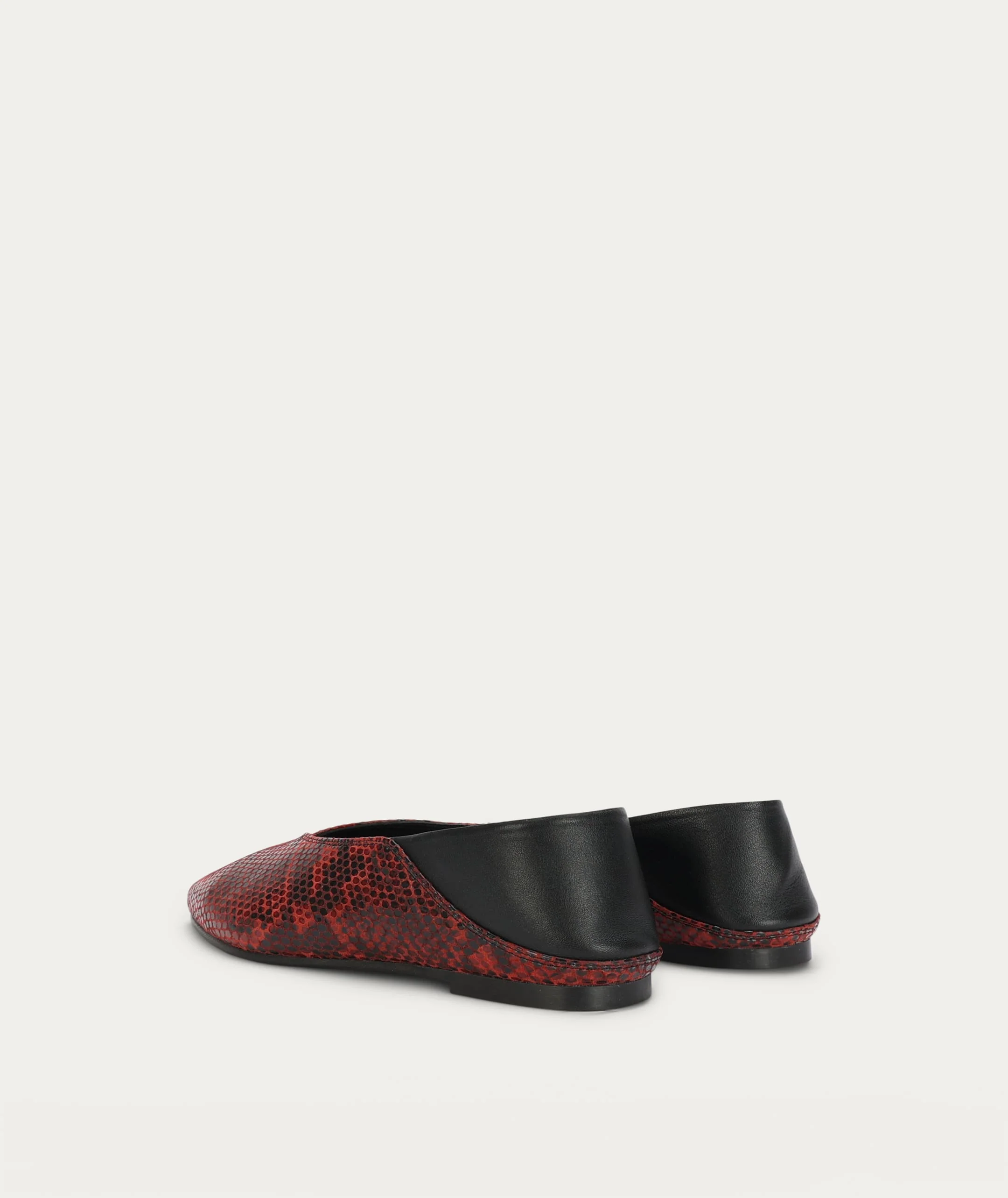 Epona Flat - Magma Python - Image 4
