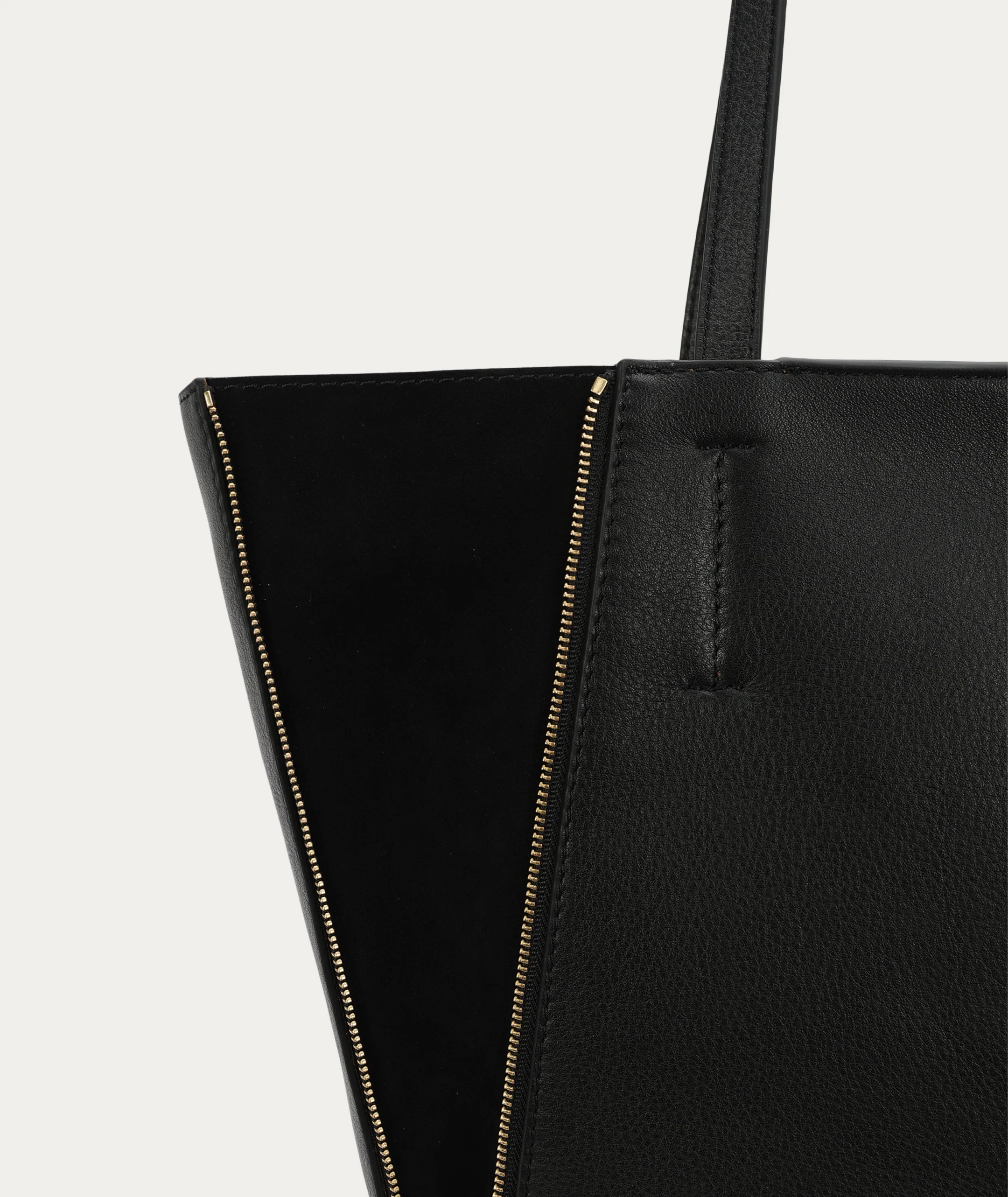 Mr Scurry Tote Midi - Black - Image 6