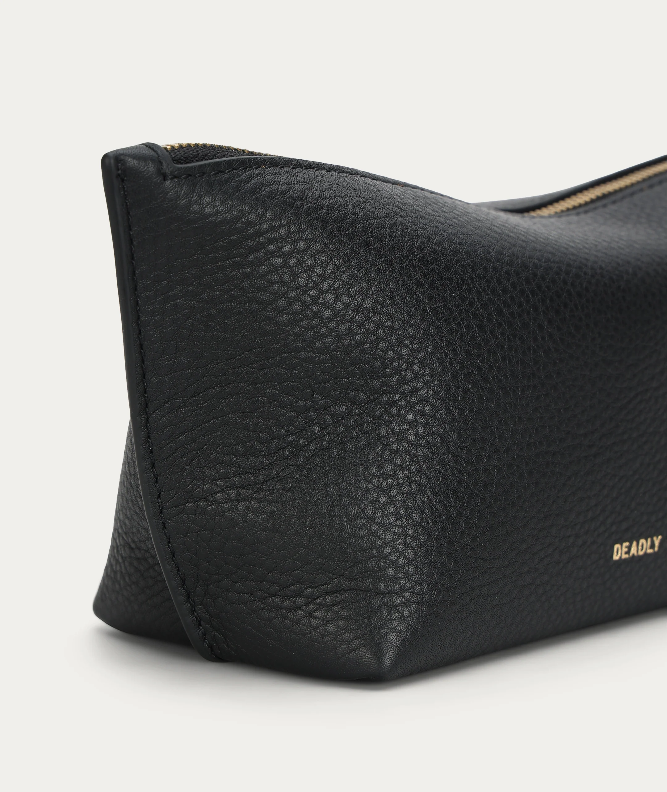 Poucher Grande - Black - Image 6