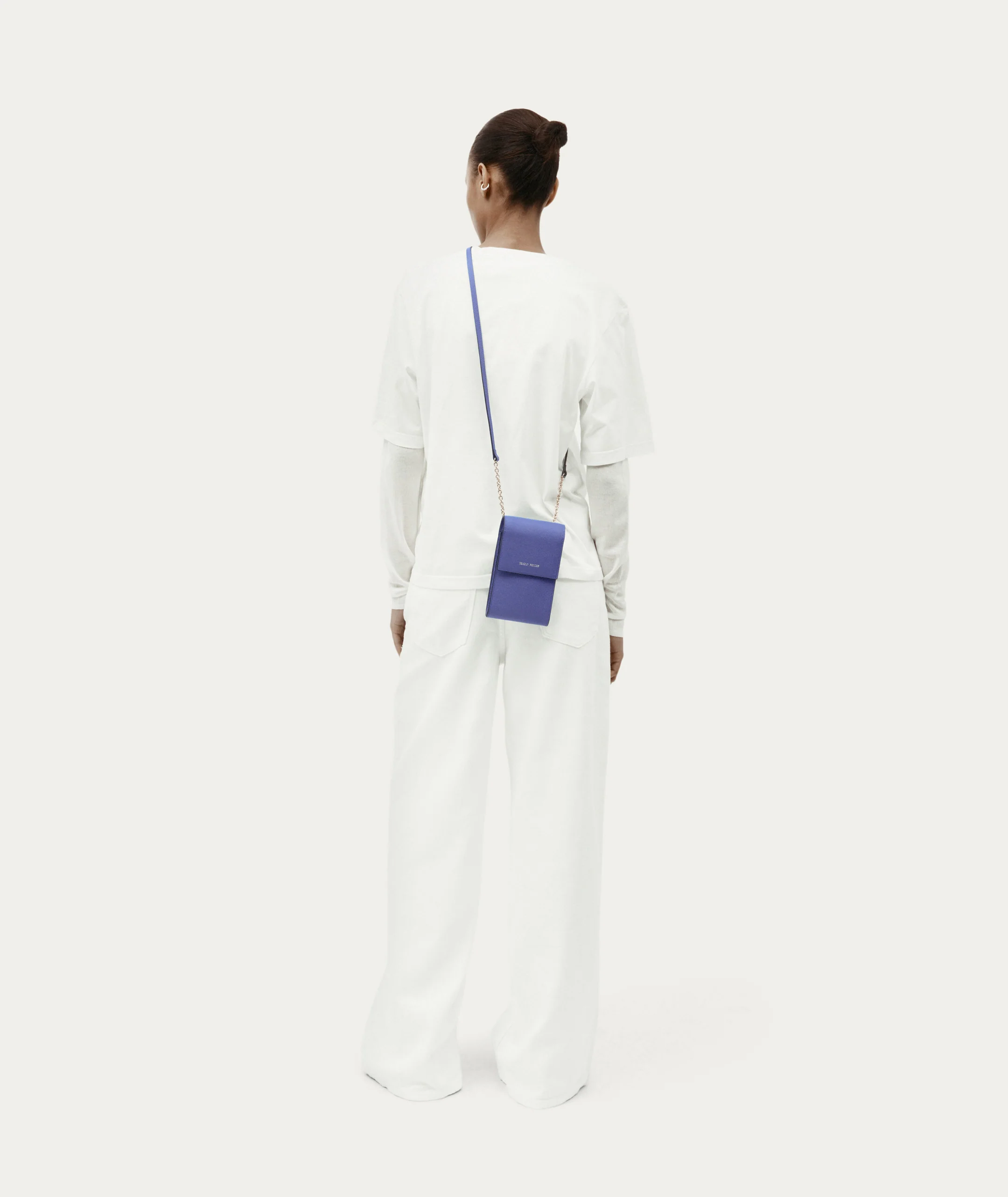 Poucheroo - Iris - Image 2